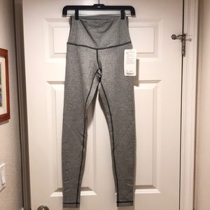 NWT Lululemon wunder under pant roll down size 6